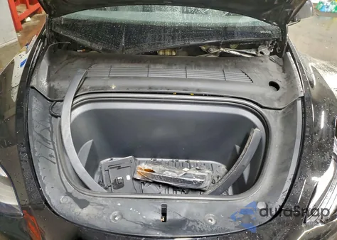 2020 Tesla Model Y из США, поврежденный, VIN 5YJYGDEE2LF045912